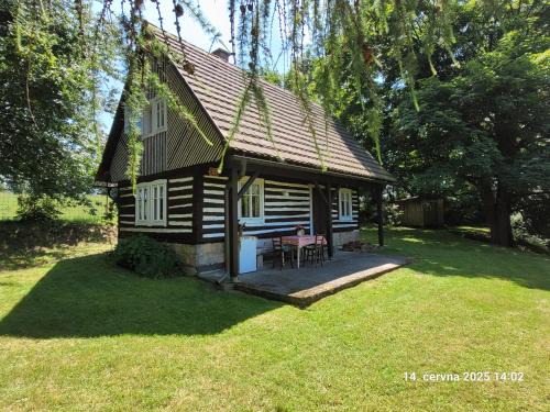 Rovensko pod Troskami Apartment | Roubenka pod javorem