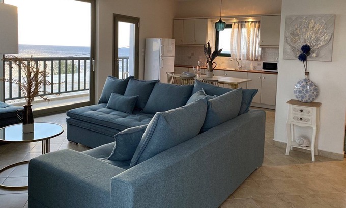 Agia Marina Apartment | Roxa Seaview Apartment