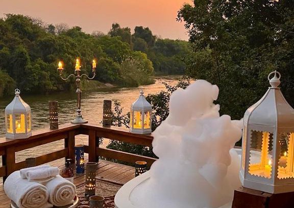 Kazungula Hotel | Royal Chundu Island Lodge