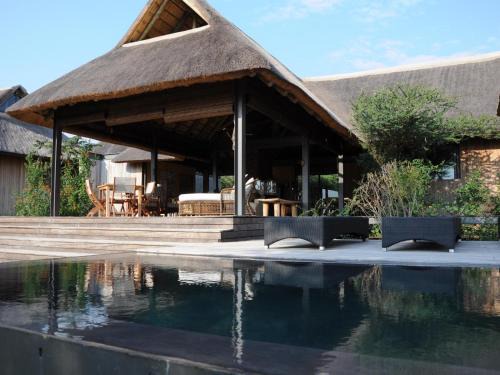 Shiselweni House | Royal Jozini Private Game Reserve