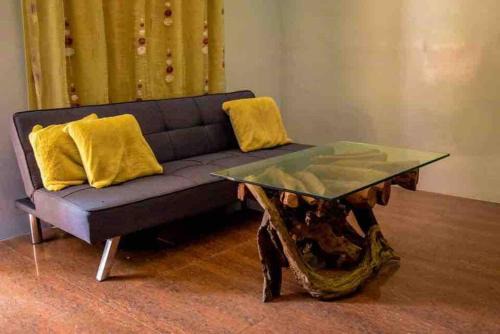 General Santos House | RQ Cozy Two Bedroom House @ La Cassandra, Wifi & Netflix