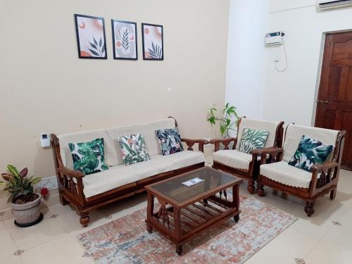 Gauravaddo Apartment | RR Haus Calangute 2BHK Apartment Near Hyatt