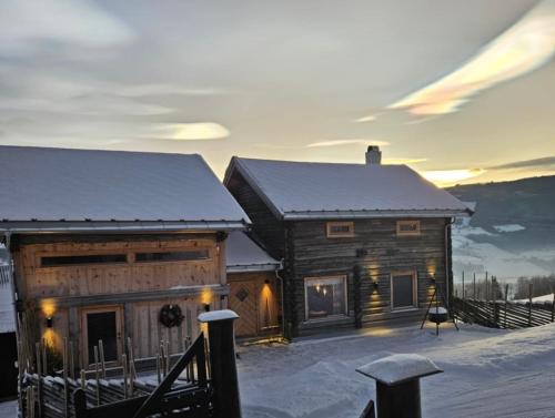 Hundorp House | Rudland Gård - Unik gårdsovernatting i stabbur fra 1750