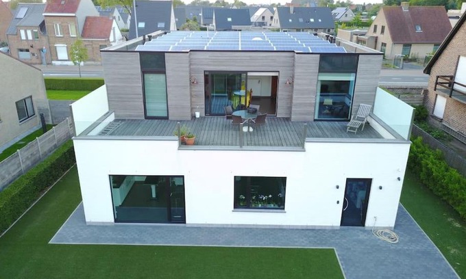 Gistel Apartment | Ruim en zonnig appartement met groot terras