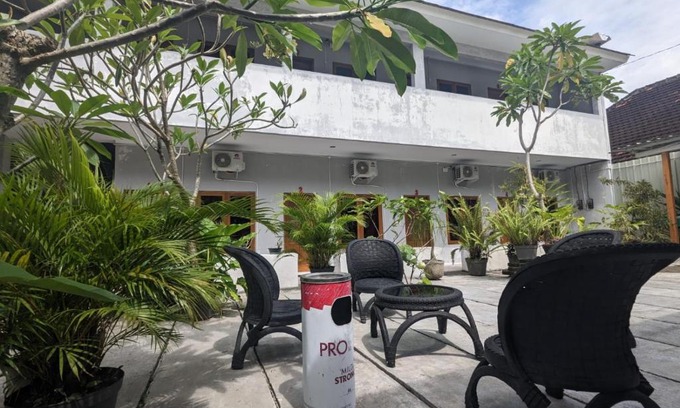 Central Yogyakarta House | Rumah Pagar Merah Homestay
