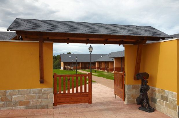 Loza Apartment | Rural apartment El Capricho de Gonzalo for 4 people