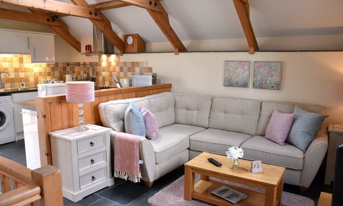 Grampound Cottage | Rural Complex 7 Lux Cottages, Oak Cottage, Upside Down Acc, Beautiful View