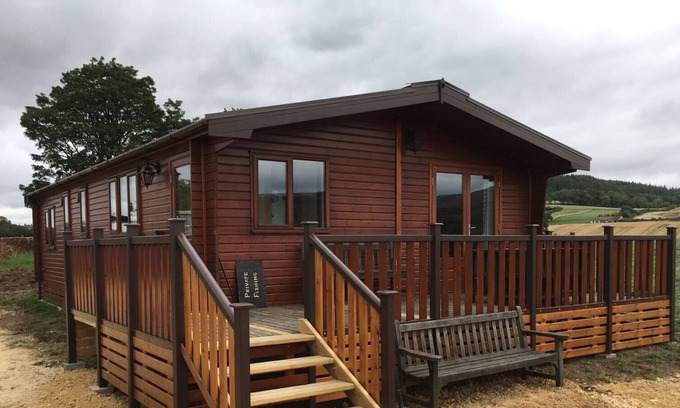 Staddlebridge Cabin | Rural Wooden Lodge next to working farm in North Yorkshire
