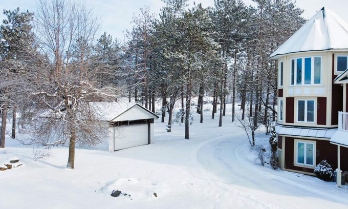 Sainte-Catherine-de-Hatley House | "Rustic country farm 5 min. from Magog Lake, commerce and highway.