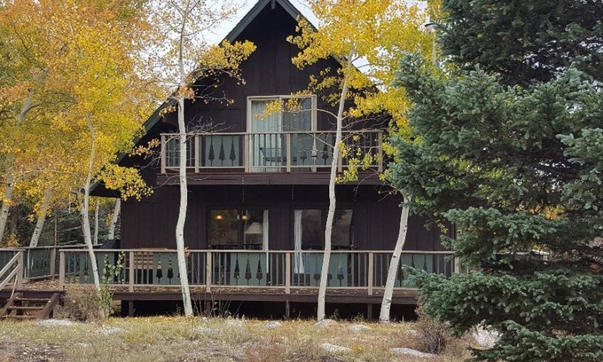 Nathrop Cabin | Rushing Creek w/Mountain Views! Perfect Cabin for Family/Couples Getaways!