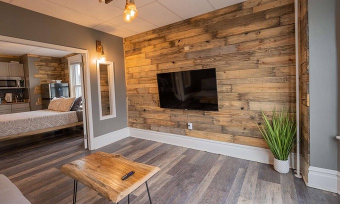 Harrisburg - Hershey Apartment | Rustic 2BR Loft with River Views