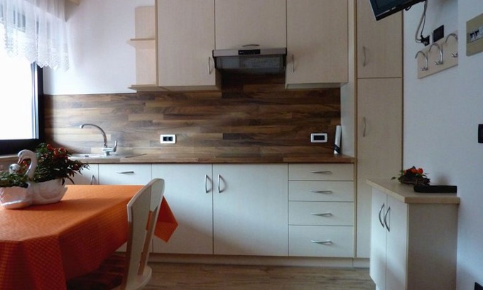 Colfosco Apartment | Rustic Apartment near Ski Areas with Wi-Fi, Garden and Terrace