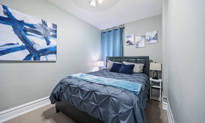 Berwyn Apartment | Rustic APT |Near Hosp| 25mins to ORD|MDW|DT|Free Parking&Wifi