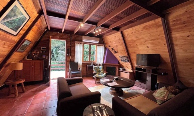 Monte Verde Cottage | Rustic chalet style house with kitchen for 2 couples or family close to the center