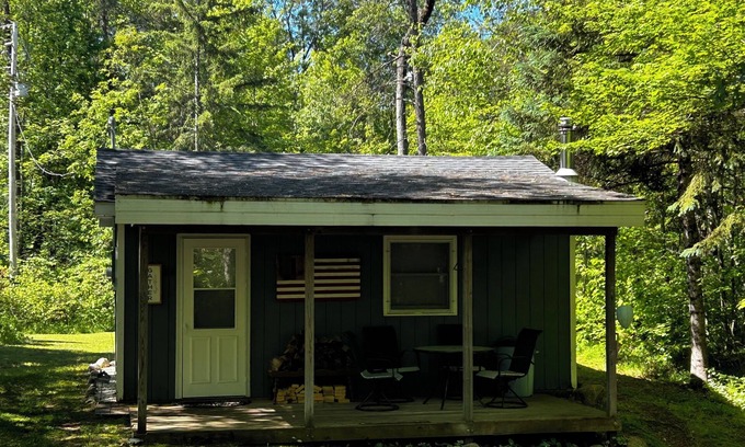 Athelstane Cabin | Rustic cabin near recreational, ATV and fishermans dream.