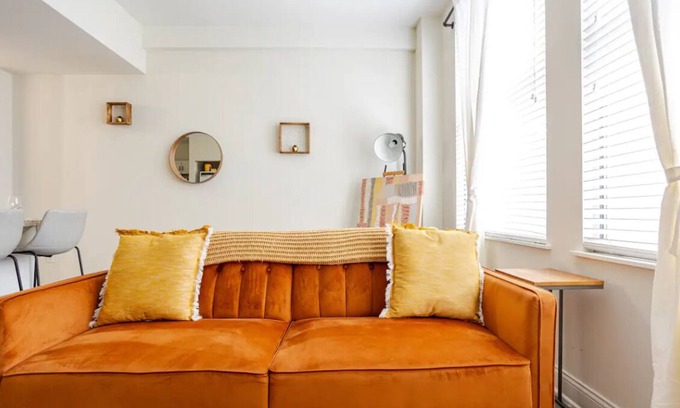 Market East District Apartment | "Rustic Charm in Downtown Indianapolis"
