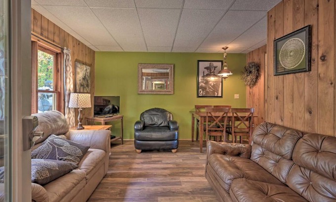 Huntingdon House | Rustic Clint Eastwood Ranch Apt by Raystown Lake
