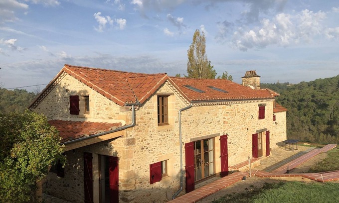 Sauveterre-la-Lemance Other | Rustic Farmhouse with Private Pool And Tennis Court