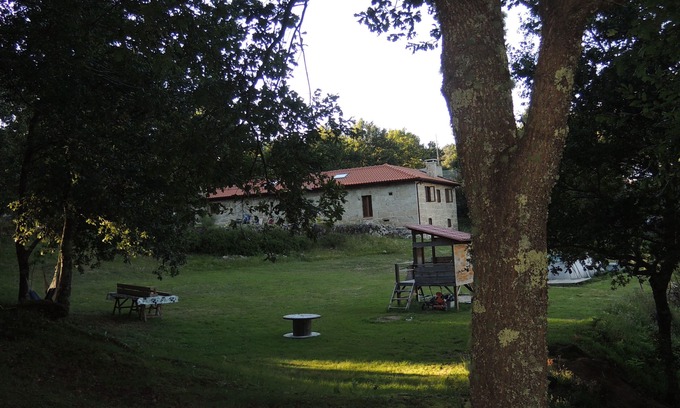 A Lama Cottage | rustic house in the countryside