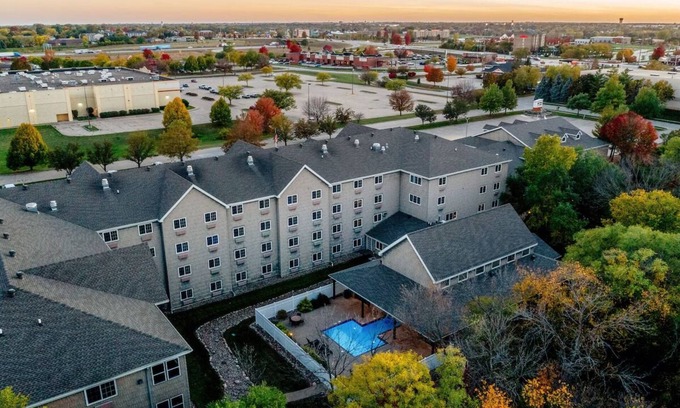 Johnston Hotel | Rustic-inspired Suites - Free Hot Breakfast w/Easy Access to I-35 | 4 Units