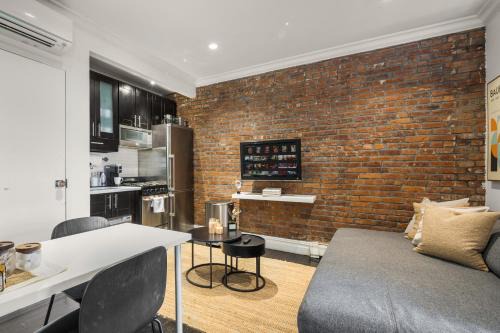 Garment District Apartment | Rustic NYC Apartment in Trendy Hudson Yard