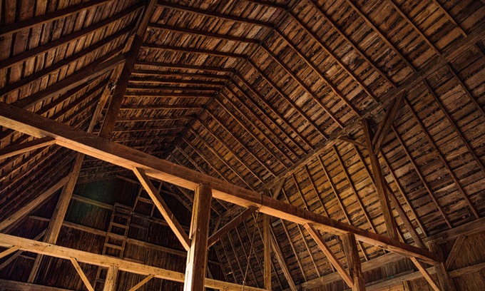 Duplain House | Rustic Red Barn Event Venue