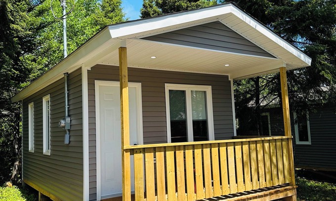 Port Blandford Ski Chalet | Rustic Wave Cottages-Mini Chalet #9