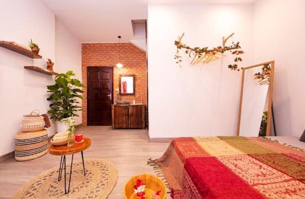 Hoan Kiem Apartment | RUSTIC3- Romantic- Near Opera House