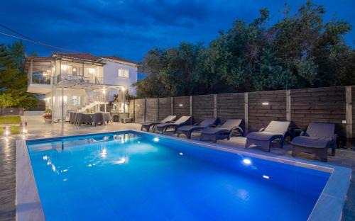 Fiolitis Villa | Ruvelis villa