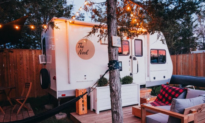 Tyendinaga Mohawk Territory House | RV Glamping w/Soaker Tub & Waterview