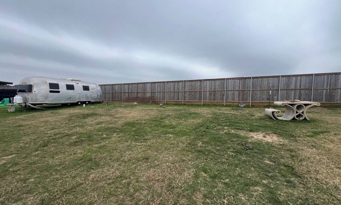 Round Top Apartment | RV Spot #5 @ The Halles