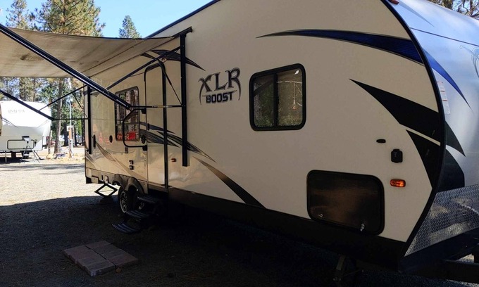 Cave Junction House | RV11 XLR - 27' Family Toy Hauler - Sleeps 6