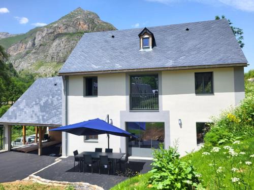 Gavarnie-Gedre Villa | Séjour d'Exception - Villa 4 Suites Vue Cascade