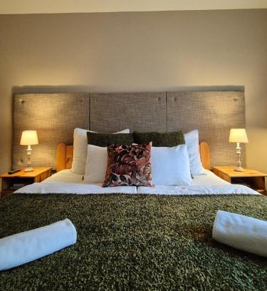 Komloska Bed & Breakfast | Sólyomvár-Lak