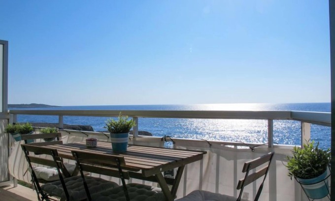 S'Illot-Cala Morlanda Apartment | S'Illot-Cala Morlanda by Interhome