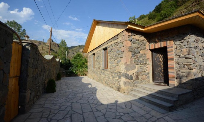 Hermon Apartment | S & M Guest House