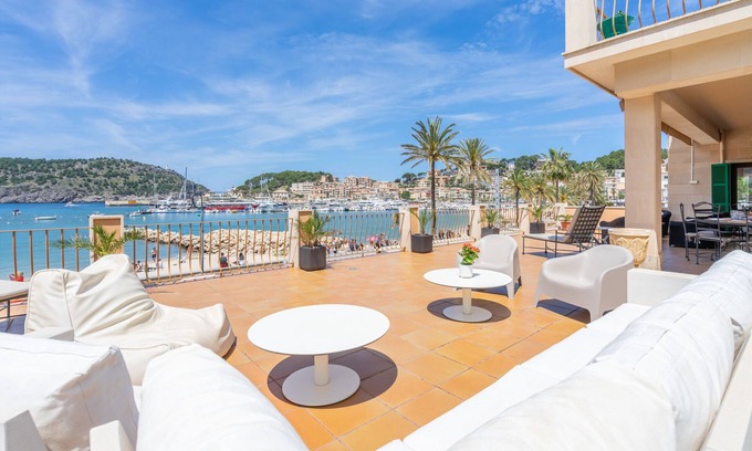 Puerto de Soller Villa | Sa Caleta - first line from sea