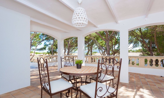Cala Agulla House | Sa Torre Villa with pool very close to the beach and the town center.