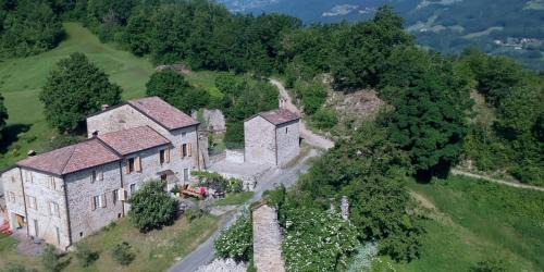 Tizzano Val Parma Bed & Breakfast | SacreTerre B&B e Agriturismo