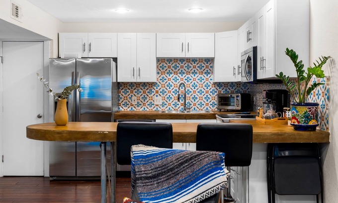 West End Condo | Safe & Quiet Oasis in DT ~Perfect Location~
