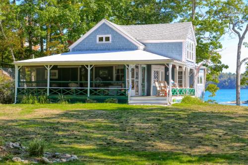Brunswick House | Saganook