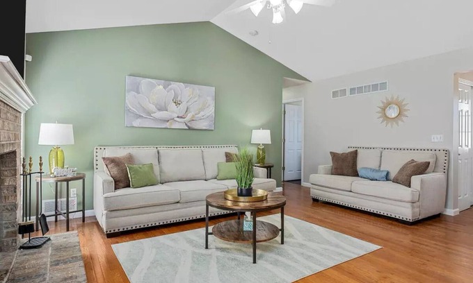 O'Fallon House | Sage Haven Ranch Retreat, Yard, Fire Pit, BBQ, Office space, Close to shopping