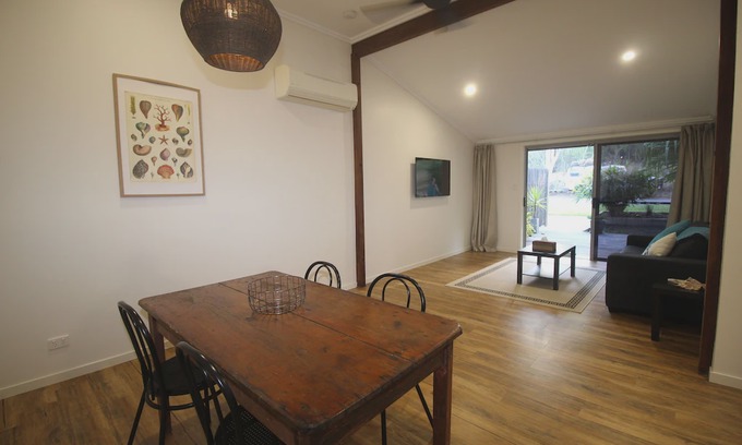 Picnic Bay Apartment | Sail Rock Apartments, Unit 2