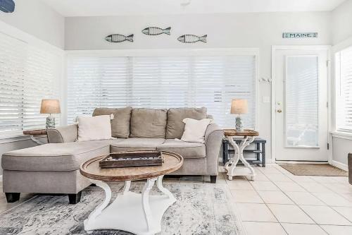 Summer Village House | Sailor's Paradise