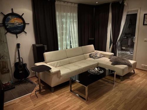 Njardvik Villa | sailors house