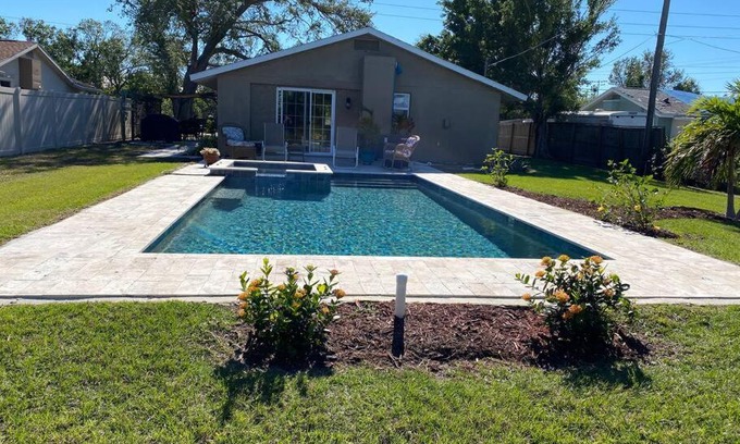 Venice House | Salt water pool house near beach for monthly rental