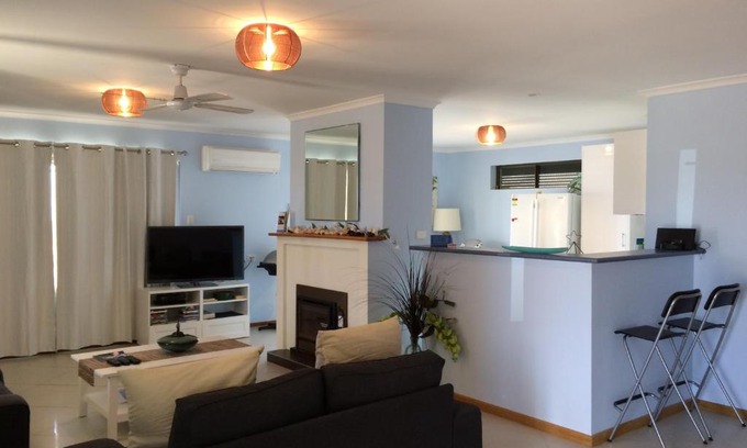 Kingscote Apartment | Salty Air Apartments Kingscote Kangaroo Island