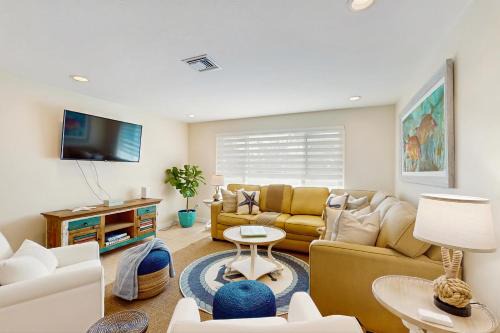 Bokeelia House | Salty Salutations
