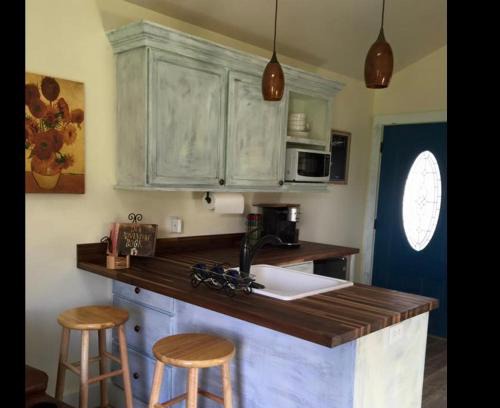 Highland Bed & Breakfast | Sam’s Cottage on the Greens
