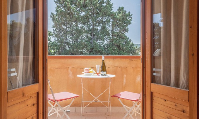 Campofelice di Roccella Apartment | San Carlo Holiday Home near the Beach with Balcony